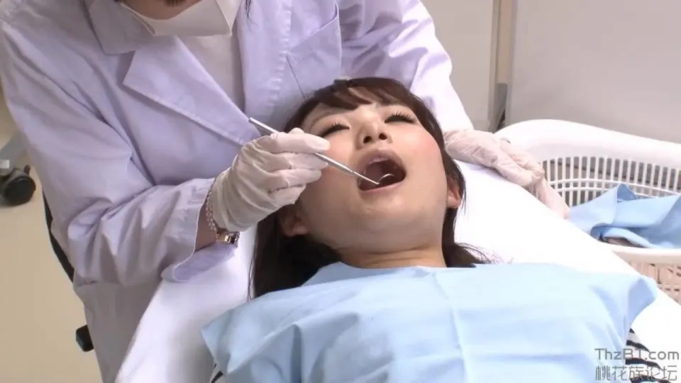 RCT-983 Spermacros With A Dentist - Prank.
