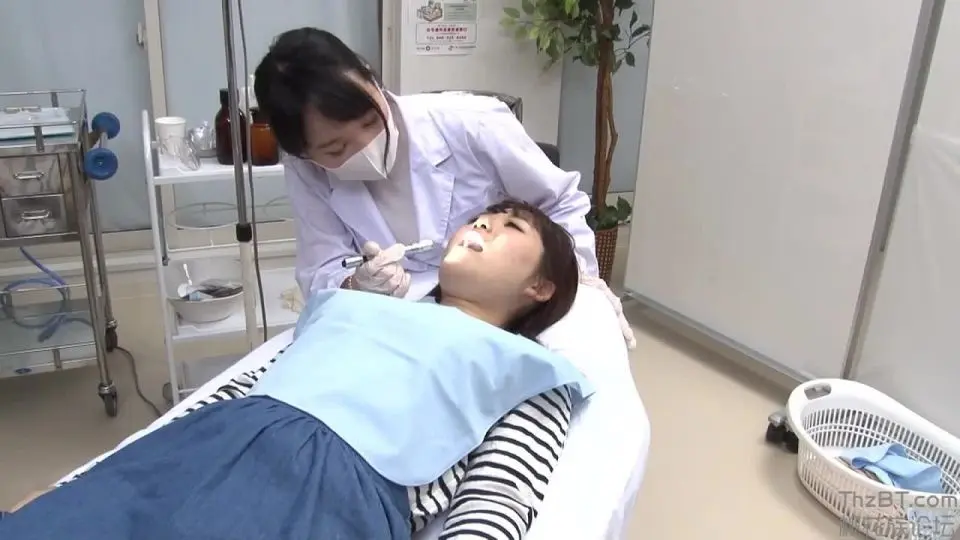 RCT-983 Spermacros With A Dentist - Prank.